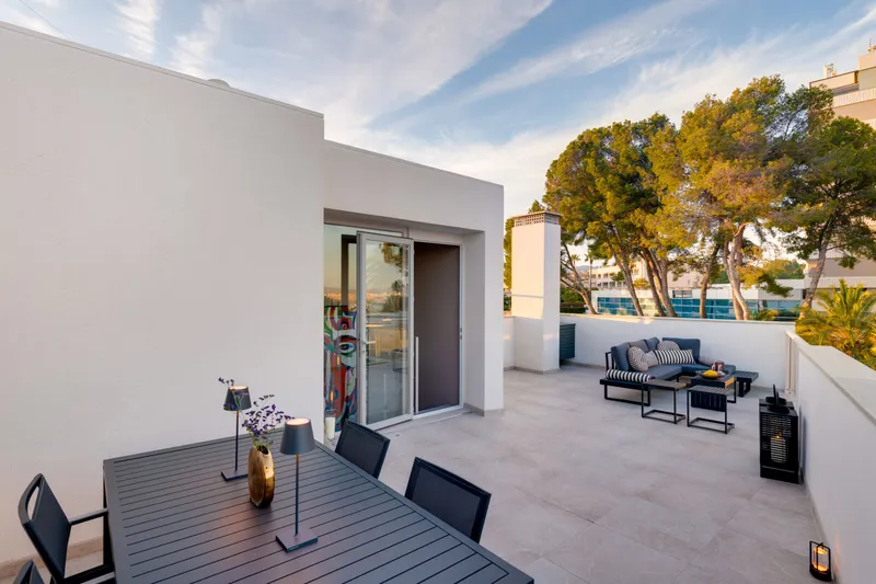 Design penthouse with private terrace and panoramic views in Bonanova — photo 5