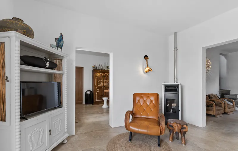Commercial in Campos — photo 12