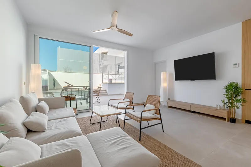 Newly built and fully equipped apartment with pool 1 — photo 4