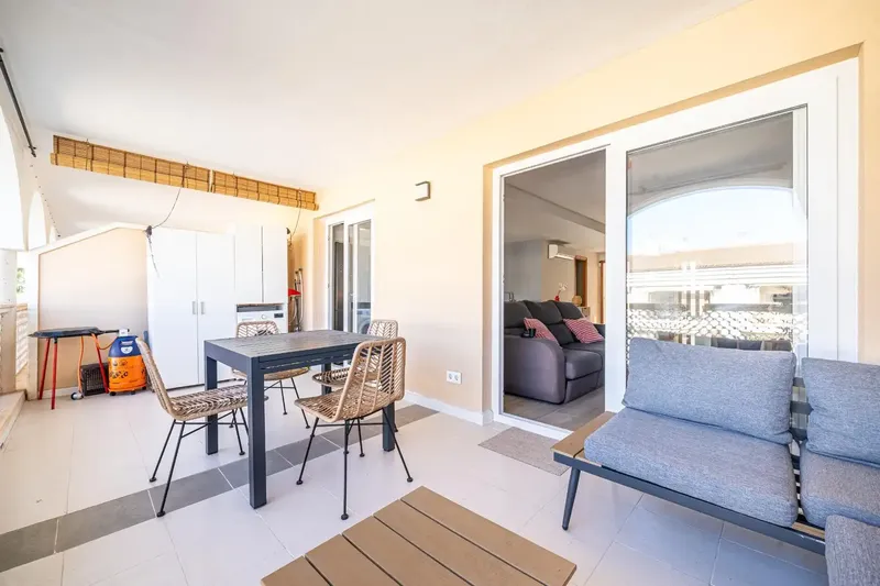 We exclusively present this penthouse in the sought-after area of Colonia de Sant Jordi. — photo 5