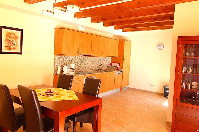 CA30 - Semi-detached house with sea views — photo 4