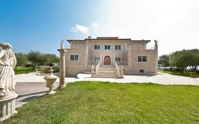Magnificent luxury sea view villa close to the famous beach Playa de Muro in the North West Mallorca — photo 1