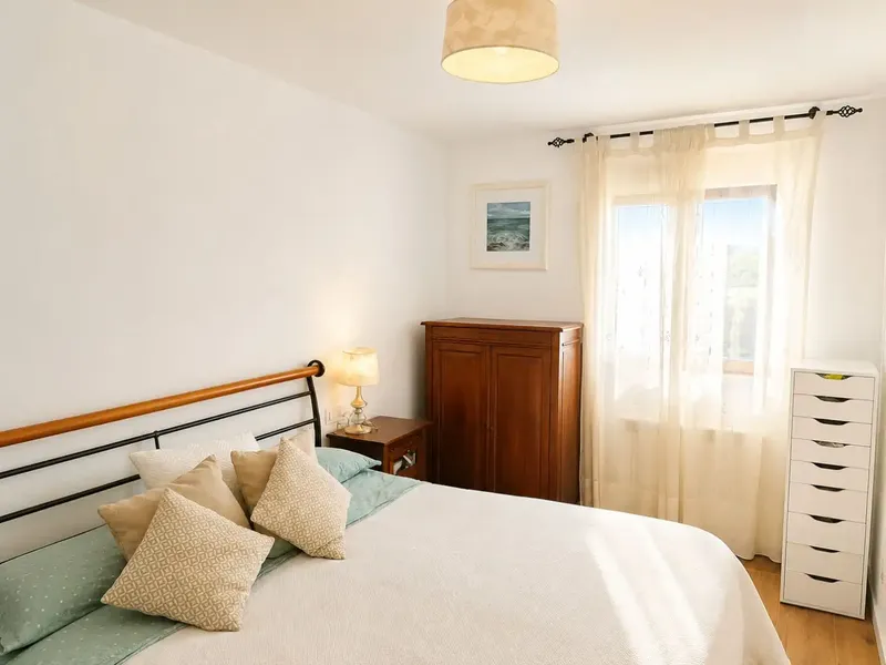 Almost new semi-detached chalet 4 bedrooms private pool and garage. School area (Son Peretó-La Vileta) — photo 6