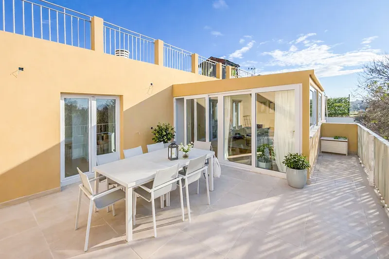 High-quality renovated penthouse in El Molinar for sale with roof terrace — photo 8