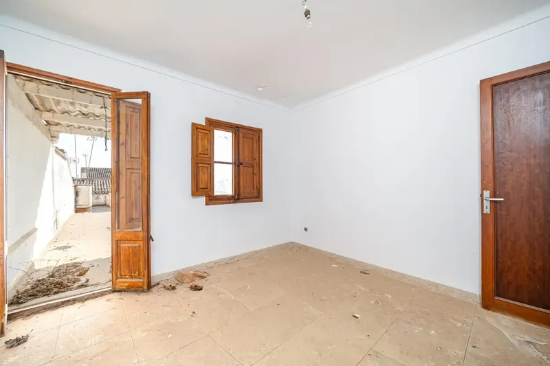 Exclusive spacious first floor in the charming town of Sa Pobla — photo 3
