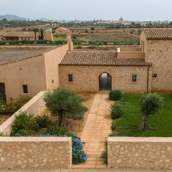 Rustic style finca in new construction in Santanyí — photo 1