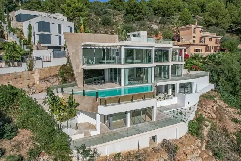 Villa Beyond — photo 1