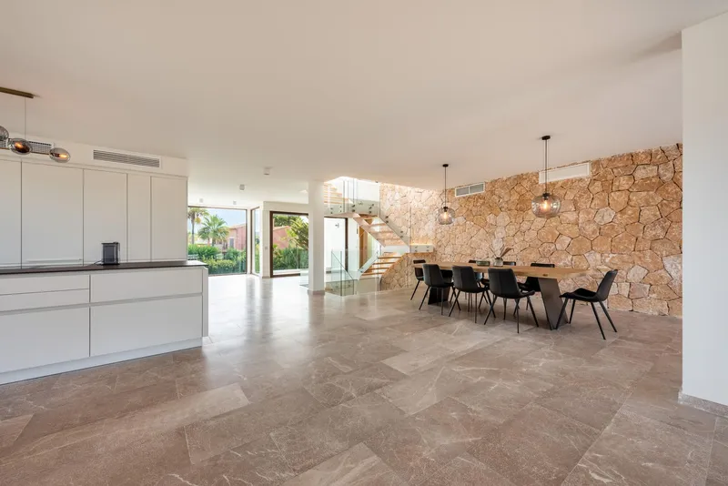 Spacious luxury villa in Nova Santa Ponsa — photo 8