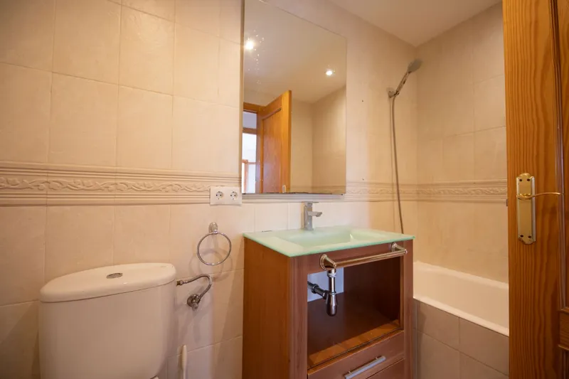 First floor apartment in Alaro to rent — photo 11