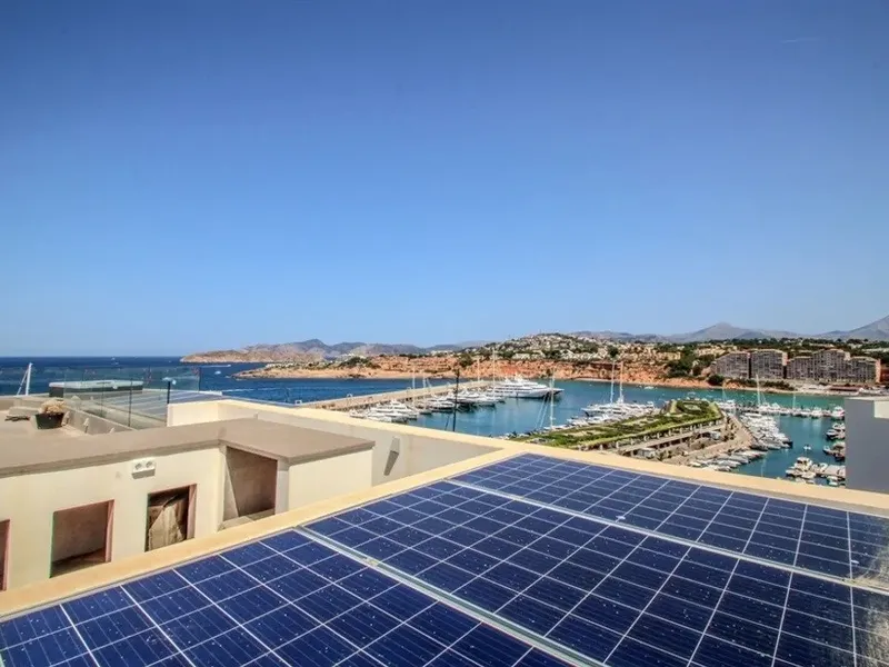 Exclusive luxury villa on the first sea line at the marina — photo 9