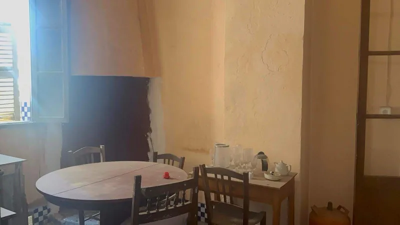 Renovation project: 374m² townhouse with 5 bedrooms for sale — photo 9