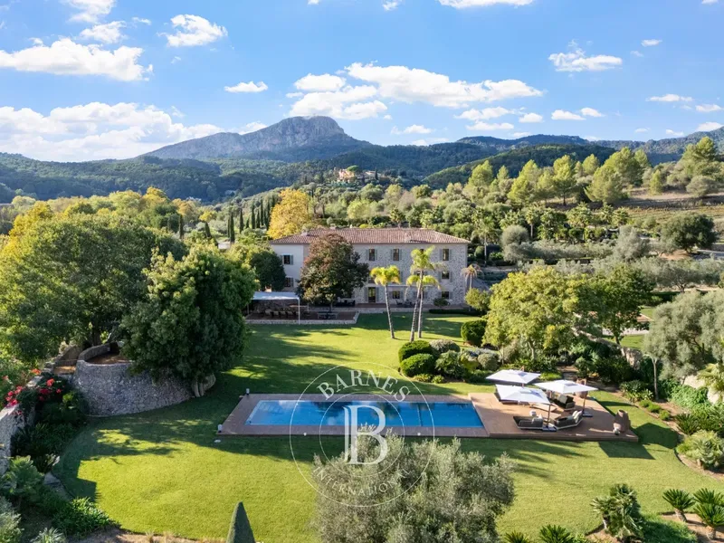 Prestigious Finca with Private Spa, Vineyards, and Panoramic Views in Puigpunyent — photo 3