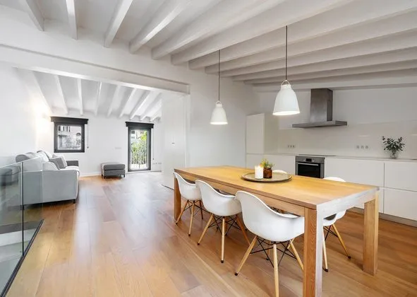 Duplex in Calle del Jardí Botànic, Sant Jaume, Palma de Mallorca — photo 1