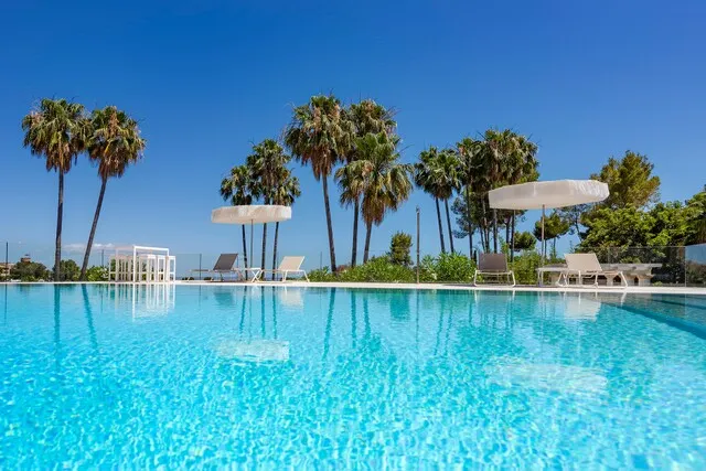 Exclusive frontline golf villa with tennis court for sale in Son Vida, Mallorca — photo 4