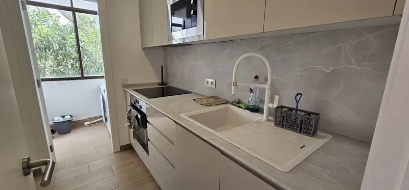 From October to June (June included), temporary contract. €850. One pet allowed. — photo 7