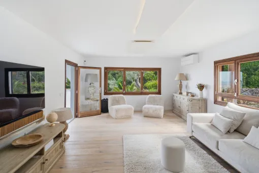 Esporles, Picturesque Finca in Esporles in the Tramuntana Mountains with Panoramic Views — photo 9