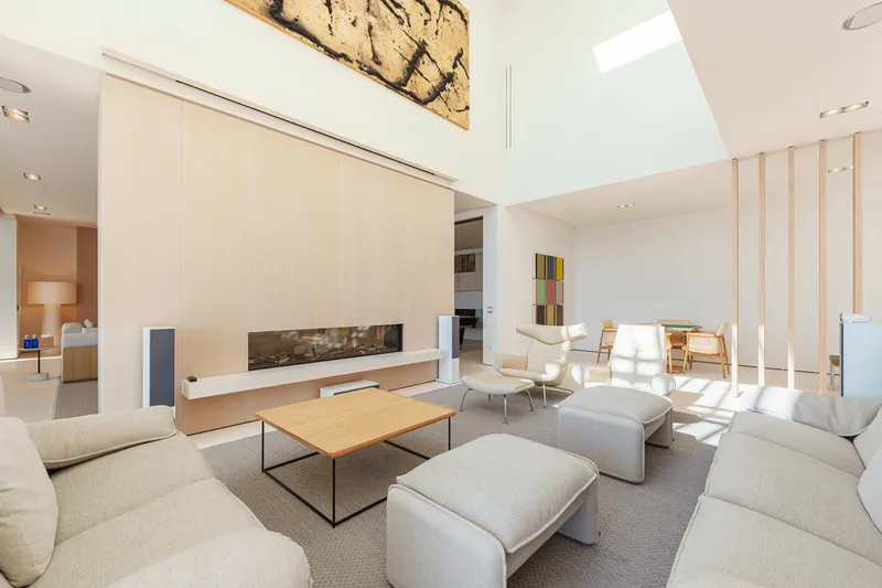 Beachfront villa in Port Adriano — photo 6