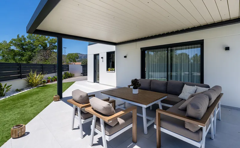 Contemporary villa with pool and garden in Palmany — photo 6