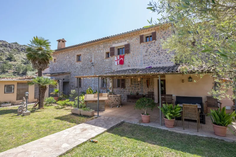 Sunny Mallorcan house within walking distance to beach and restaurants in Port de Sóller — photo 2