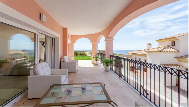 Luxurious sea-view apartment with private garden in Port Andratx 1 — photo 9
