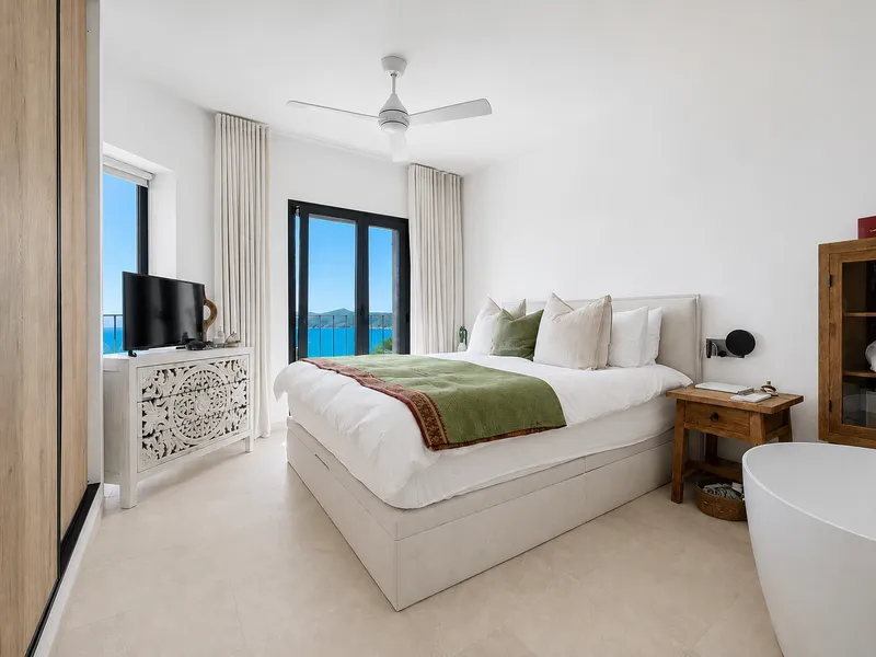 Panoramic semi-detached house with sea views and pool in prestigious location of Santa Ponsa — photo 9