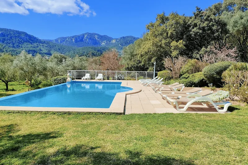 Vacation rental of a country house in Esporlas — photo 7