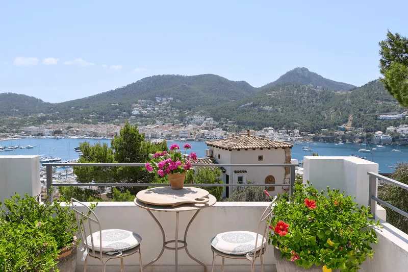 Terraced house with sea views and Puerto de Andratx — photo 1