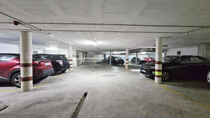 Parking space in Foners: comfortable, safe and well located — photo 5