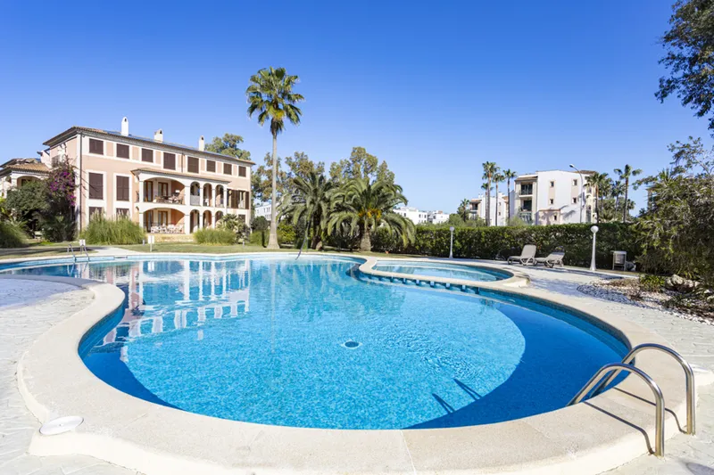 Duplex apartment in Santa Ponsa, only 200 m to the beach, community… — photo 1