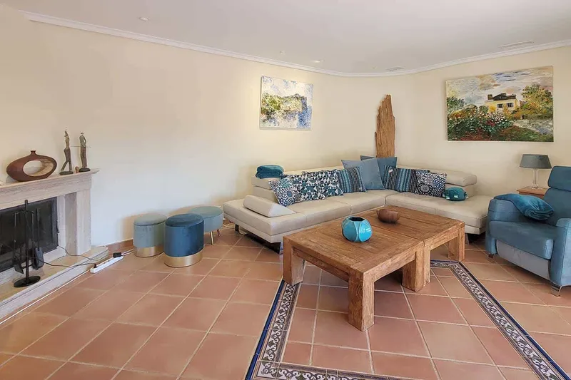 3-bedroom villa with pool for rent — photo 4
