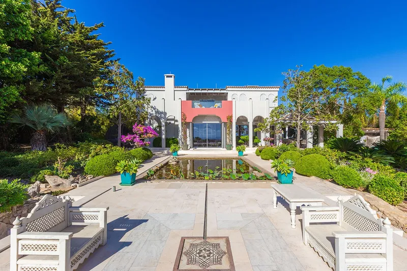 Impressive estate with spectacular views — photo 5