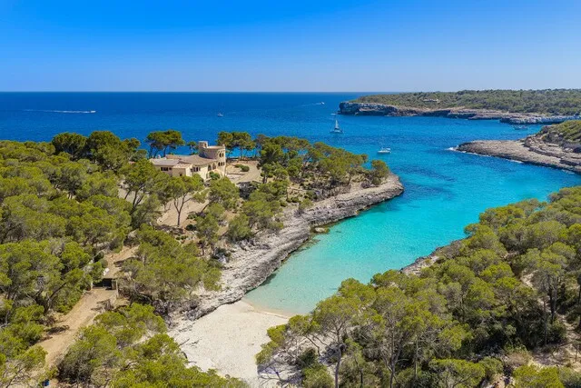 Coastal finca and private estate for sale in Parc Natural de Mondragó, Mallorca — photo 3