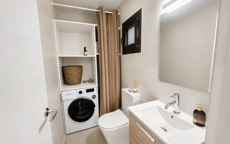 Top apartment 100 m from the bathing cove — photo 10