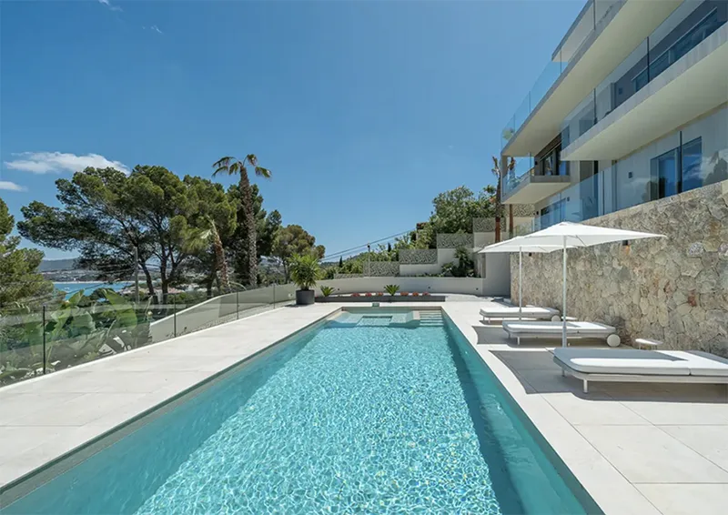 Luxury villa with fantastic panoramic sea views in Santa Ponsa — photo 2