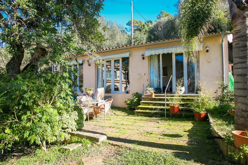 Ref. 2322T – S’Arraco – The property consists of two houses and a garden. — photo 2