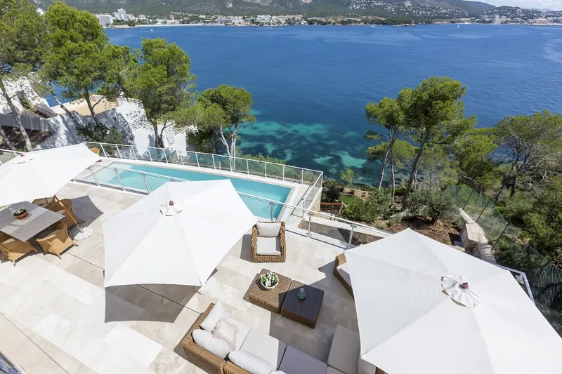 Luxurious villa with private sea access in Torrenova, Ma... — photo 1