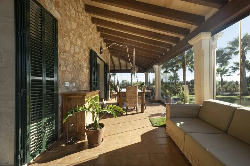 Mediterranean finca oasis with palm avenue, winter garden and pool — photo 12