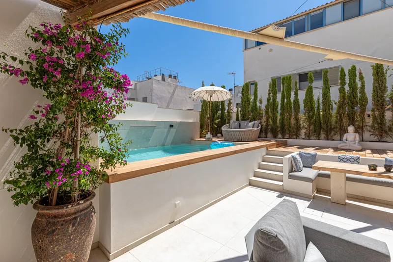 Townhouse in El Molinar - Relaxing terrace with pool and BBQ — photo 10