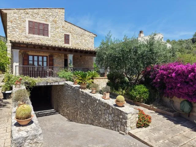 Mancor de la Vall — photo 1