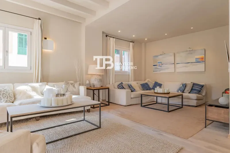 Taylor Building Real Estate presents an extraordinary property combining the historic essence of Palma de Mallorca's old town — photo 6