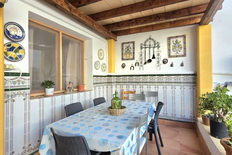 Mallorcan house with patio in Consell — photo 8