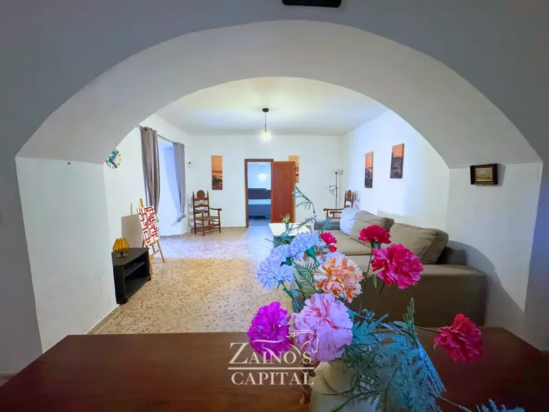 Mallorcan house with garage, patio and terrace in Petra — photo 10