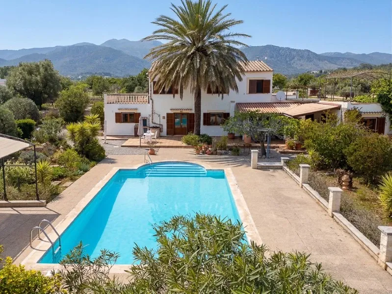 Idyllic country house between Selva and Inca with pool and guest house — photo 1