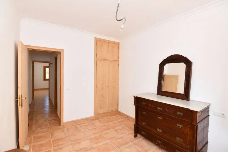 Town house with a large 600m2 patio and a lot of potential in Santanyi — photo 10