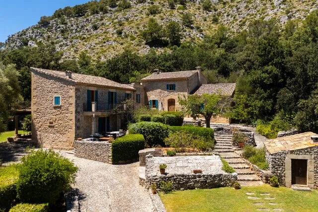 Majestic country home with mountain views for sale in Pollensa, North Mallorca — photo 2