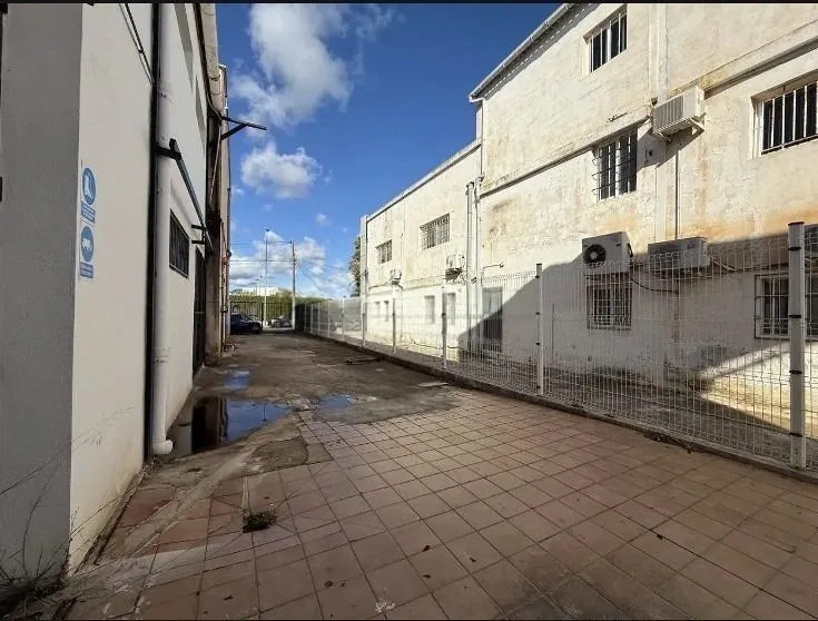 Industrial warehouse — photo 12