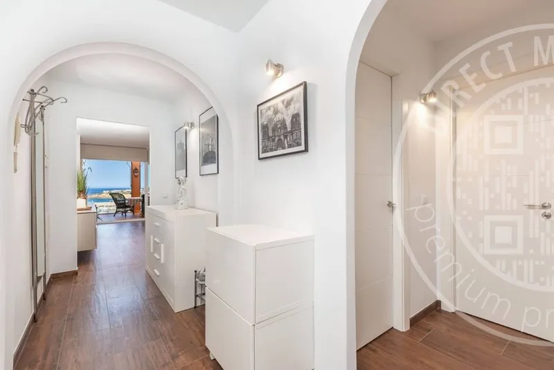 260707 – Exclusive Penthouse with Panoramic Sea & Marina Views — photo 8