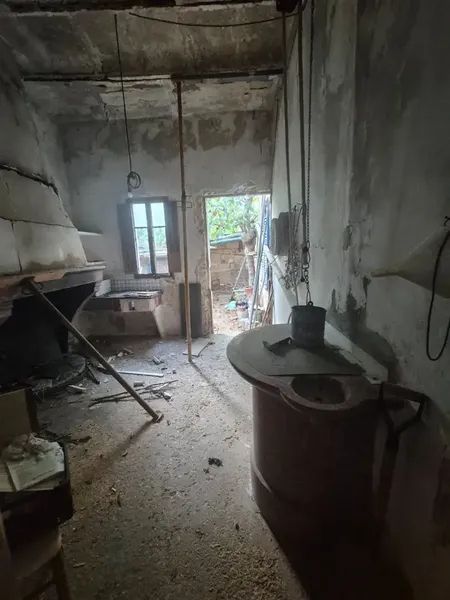 Unique opportunity: free-standing house with enormous potential and garden — photo 6