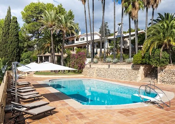 Detached house in Son Vida, Palma de Mallorca — photo 1