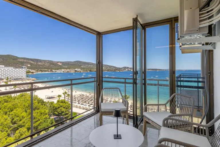 Apartment in Palmanova - Terrace with fantastic sea views — photo 1